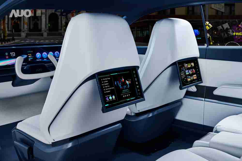 尊龙集团将于CES 展示全新Smart Cockpit 2024，，，，可紧密串连使用者多元需求，，，，并革新座舱内部的应用和设计，，，，带来身历其境且引人入胜的视觉飨宴，，，满足驾乘人员的全方位体验