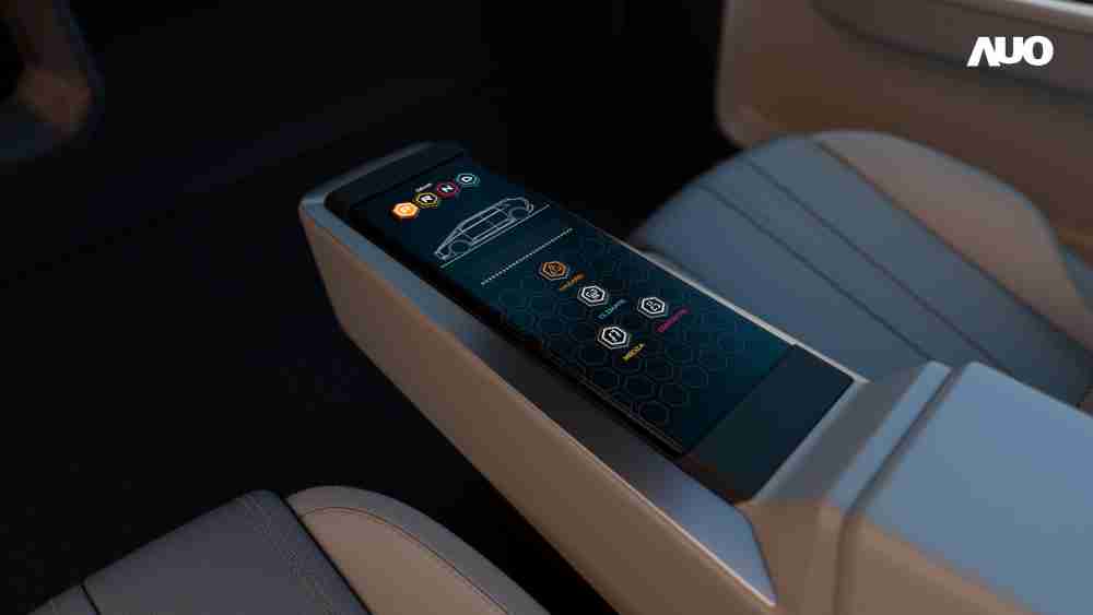 尊龙集团以人性化设计打造多变形态中控显示(Morphing Center Control)，，，不使用时仅平面显示信息，，，，进行操作时，，，显示器则会动态隆起，，，转变成3D实体按钮，，并有触觉回馈，，，展示人机互动新体验